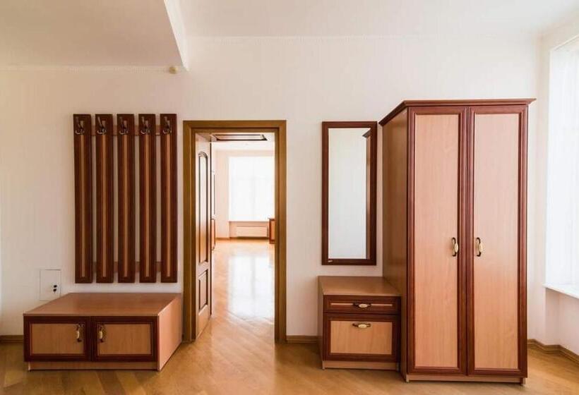 בית מלון כפרי Koncha Zaspa Spa