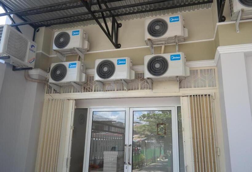 فندق Reddoorz Near Mall Ratu Indah 3