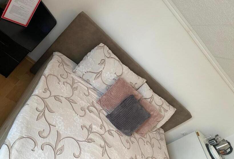 پانسیون Apartmani Petra