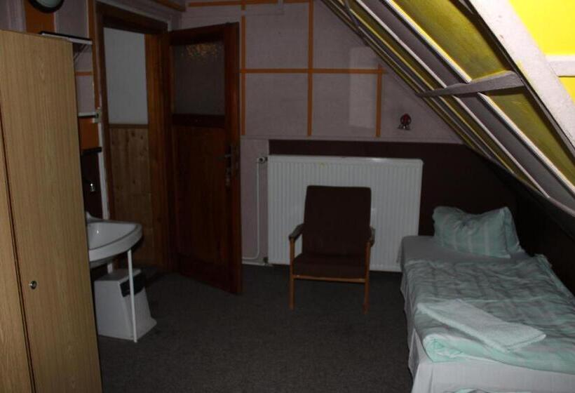 הוסטל Turistická Chata Prachov