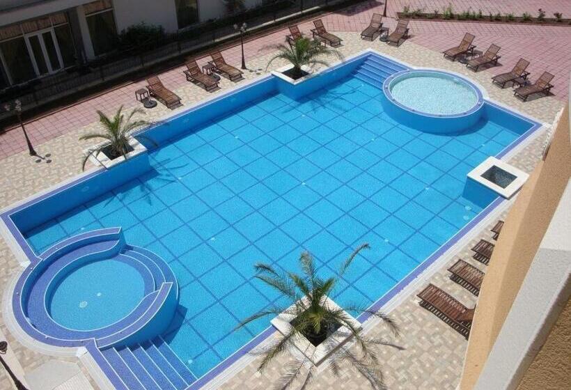 Flora Beach Private