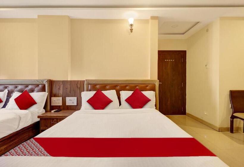 בית מלון כפרי Bhagirathi Residency