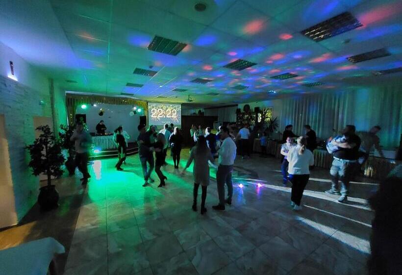 بنسيون Agrohotel Tri Brezy