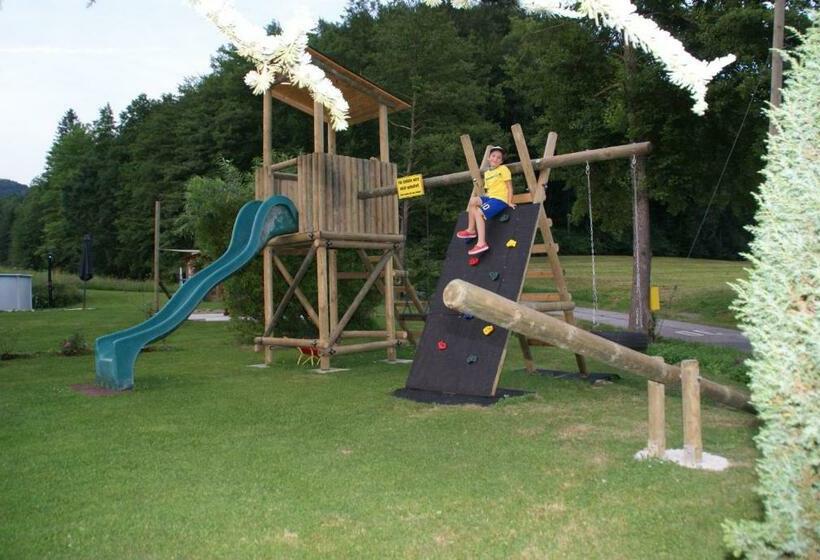 هاستل Weingut Lieschnegg