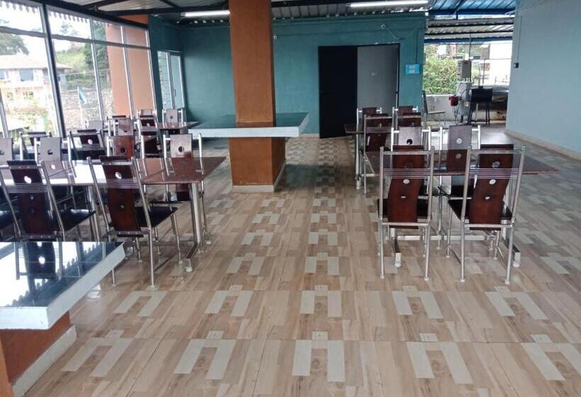 پانسیون Swiss Cottage