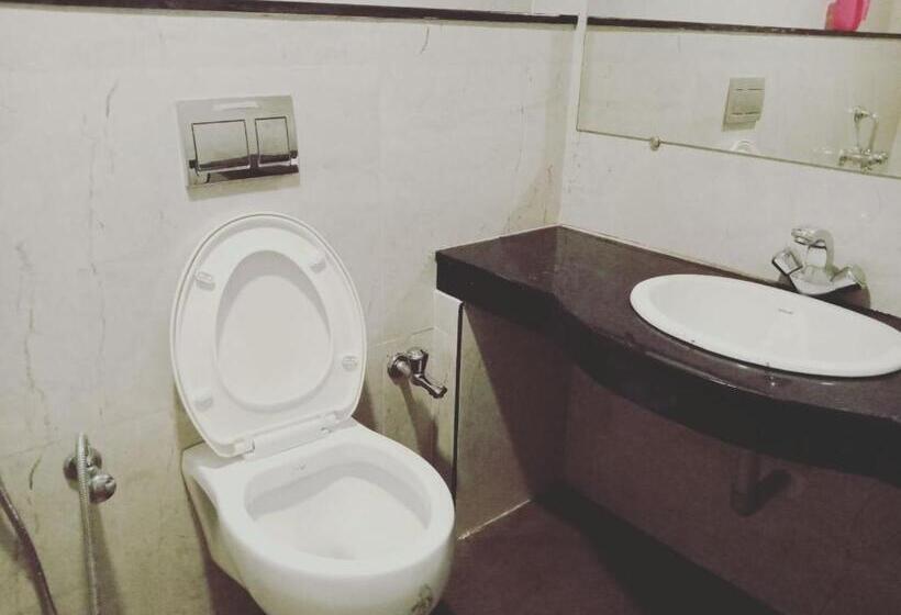 پانسیون Swiss Cottage