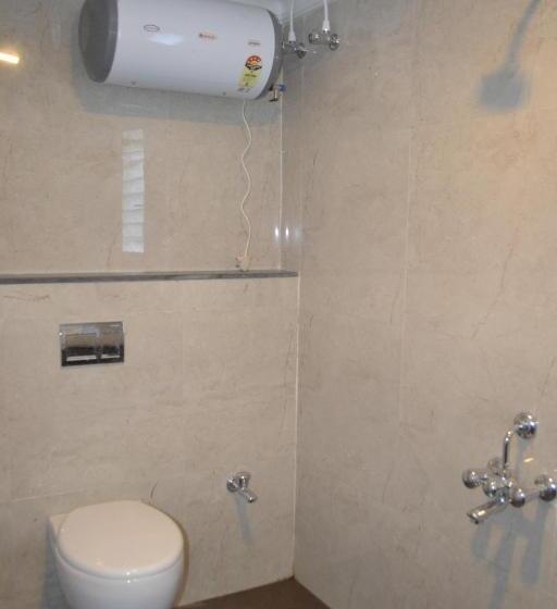 پانسیون Swiss Cottage