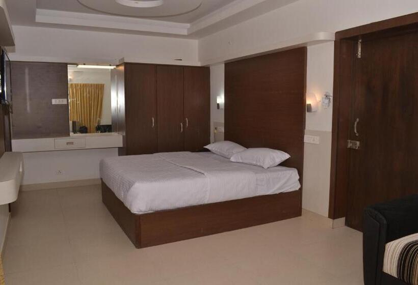 پانسیون Swiss Cottage