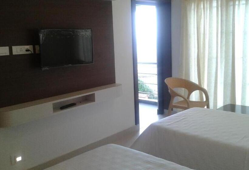 پانسیون Swiss Cottage