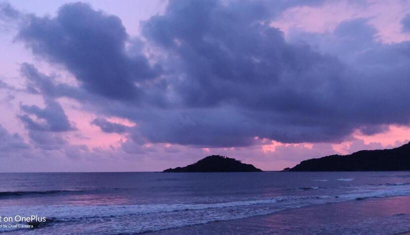 リゾートホテル Rococo Pelton Beach Huts Palolem Beach Goa