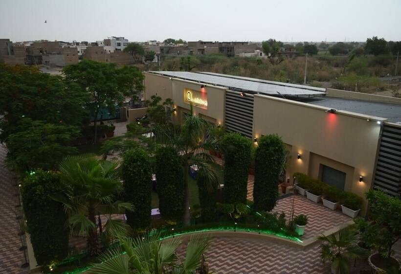 فندق Chirag