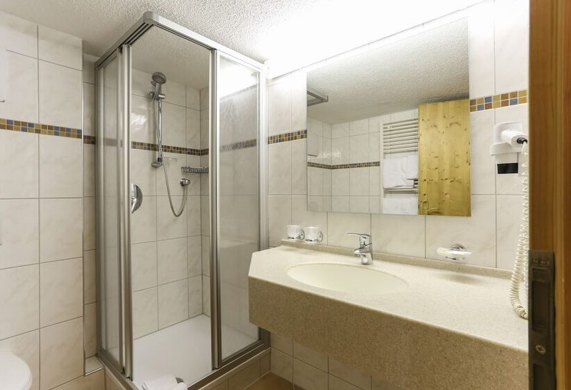 هتل Gasthof Liesele Sonne