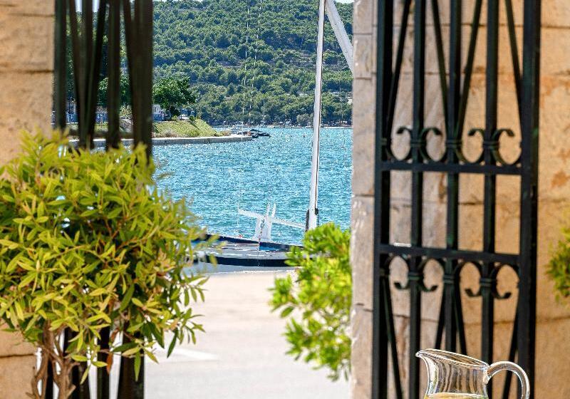 Heritage Hotel Tisno