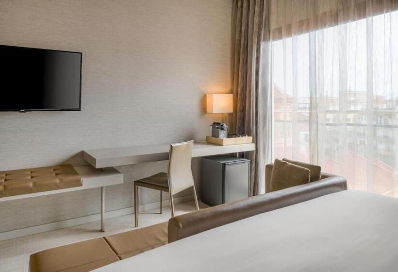 Отель SH Colón Valencia