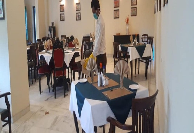 فندق The Hadoti Palace Bundi