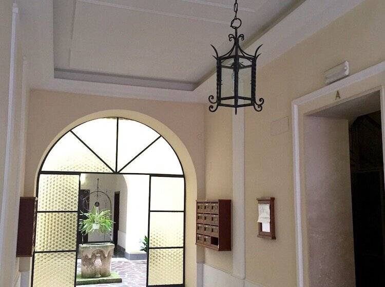 تختخواب و صبحانه Rome Vatican Suite