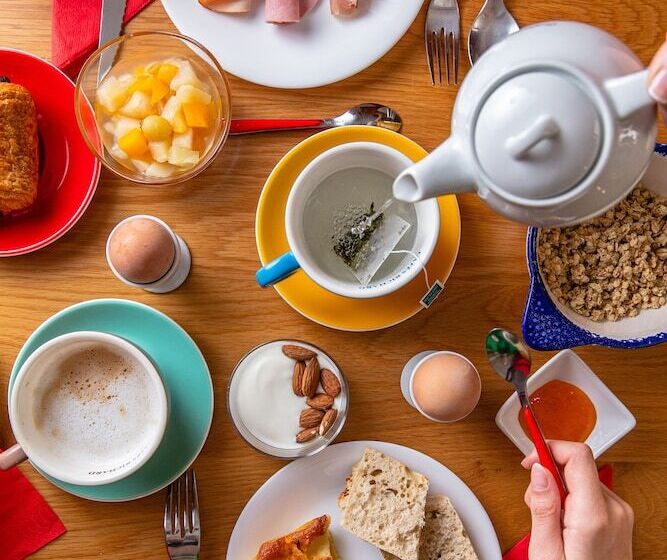 ホテル Hôtel Crayon Rouge