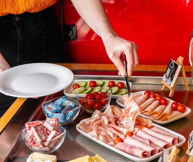 ホテル Hôtel Crayon Rouge