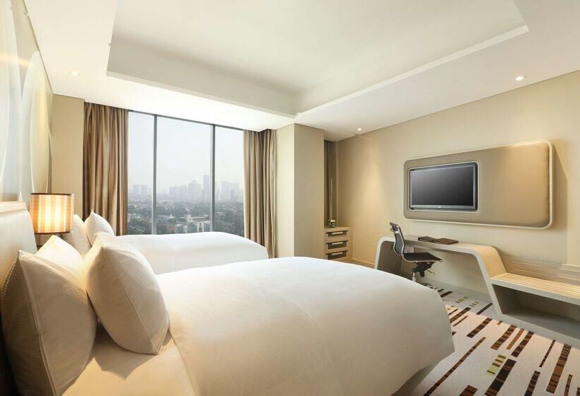 בית מלון כפרי Doubletree By Hilton Jakarta   Diponegoro
