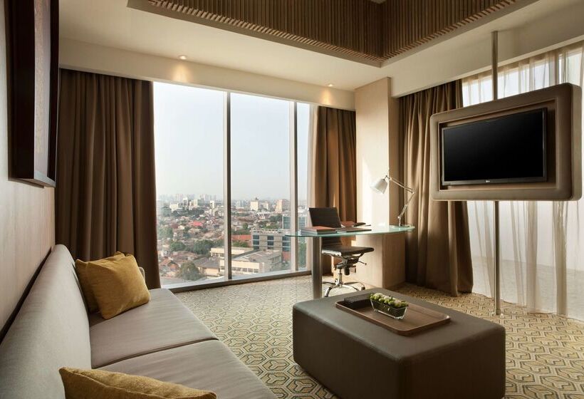 בית מלון כפרי Doubletree By Hilton Jakarta   Diponegoro