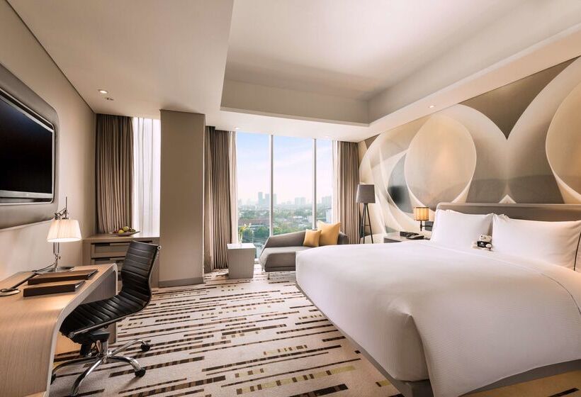 בית מלון כפרי Doubletree By Hilton Jakarta   Diponegoro