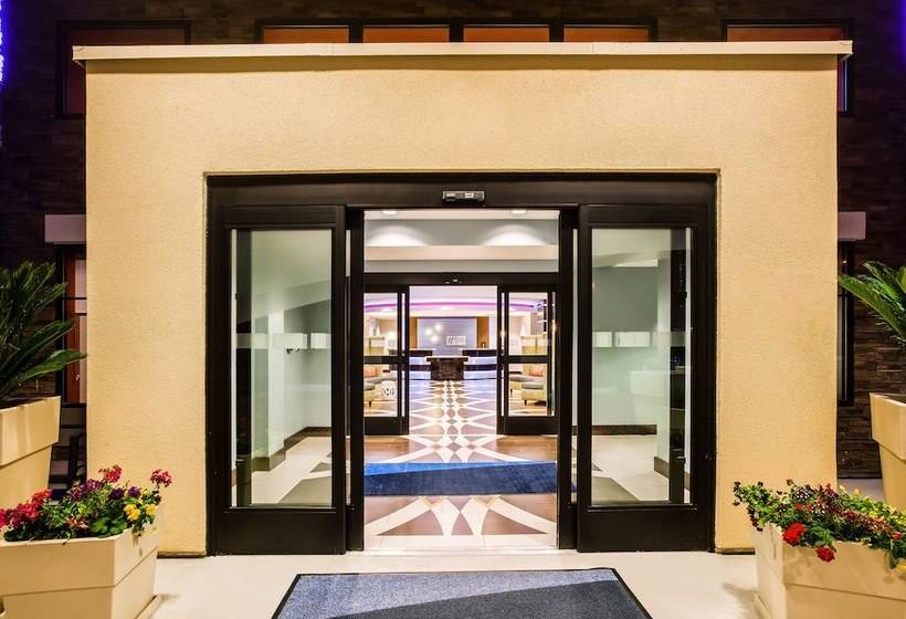 فندق Holiday Inn Express & Suites Eureka, An Ihg