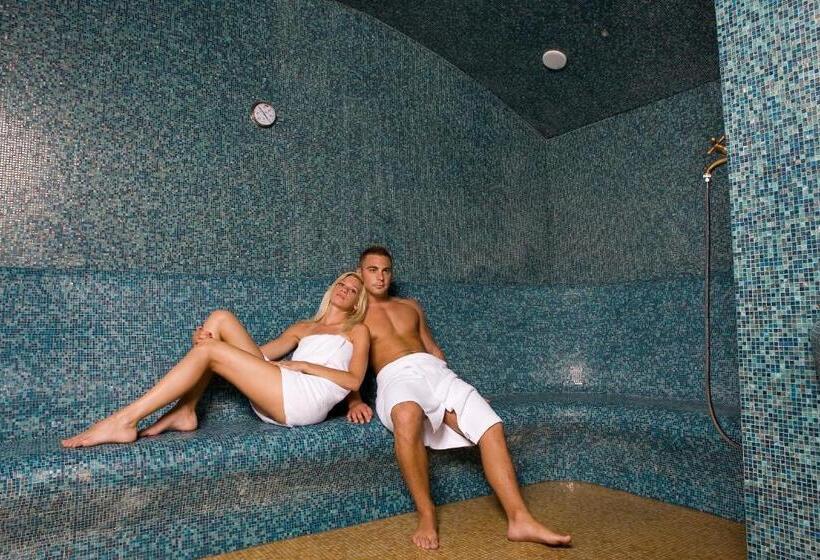 Mirta  San Simon Resort