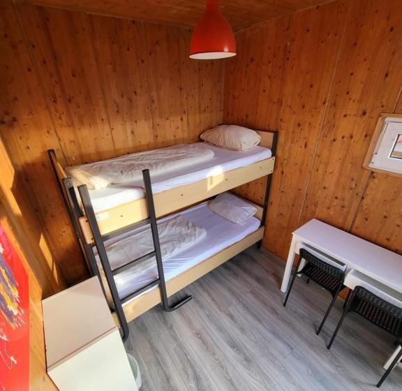 Курорт Easy Lodges Berlin