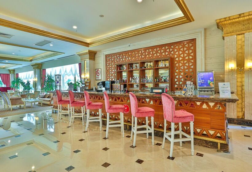 Crystal Waterworld Resort & Spa - Ultimate All Inclusive