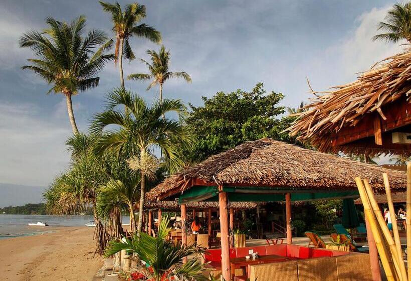 Friendship Beach Resort & Atmanjai Wellness Centre