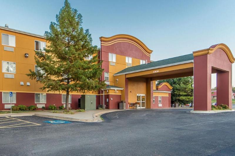 ホテル Best Western Nsu Inn