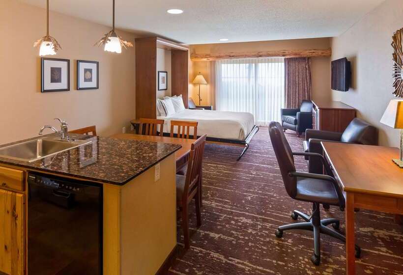 בית מלון כפרי Best Western Premier The Lodge On Lake Detroit