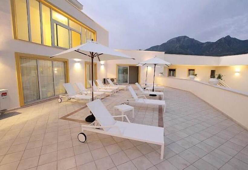 호텔 Bouganville Palace