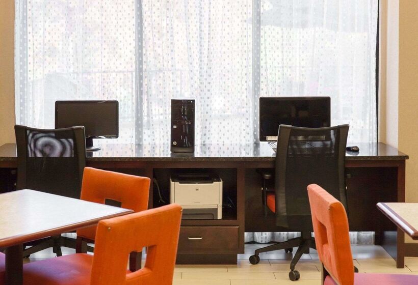 فندق Comfort Inn Near Quantico Main Gate North