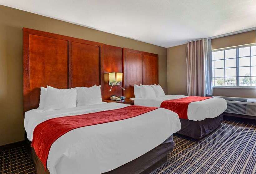 فندق Comfort Suites Delavan  Lake Geneva Area