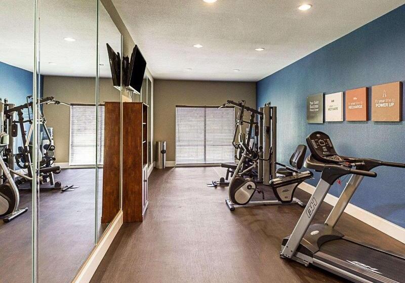 בית מלון כפרי Comfort Suites Near Tanger Outlet Mall