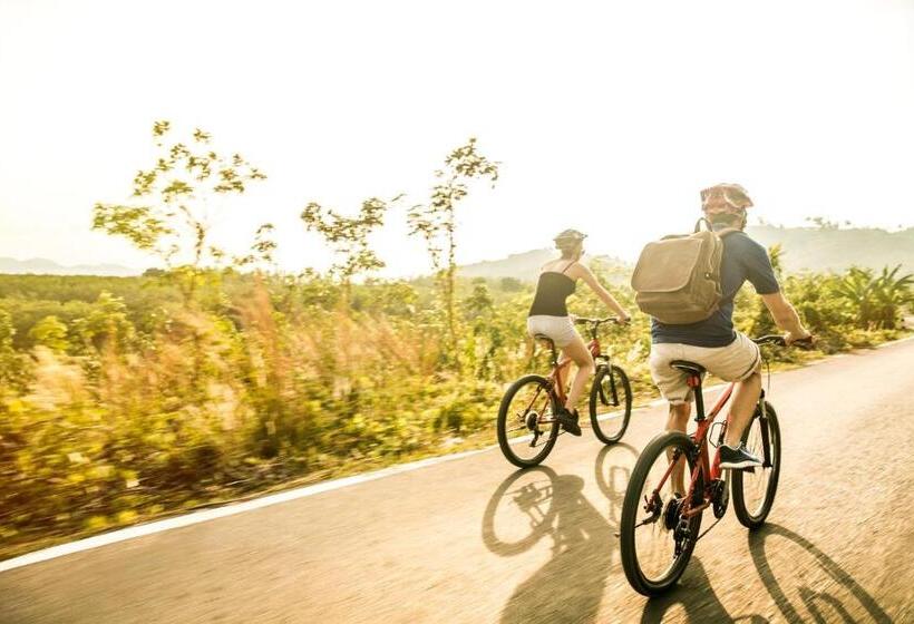 هتل Como Point Yamu, Phuket  Sha Extra Plus