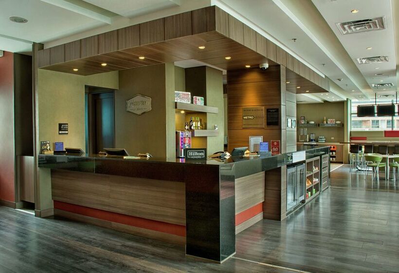 هتل Hampton By Hilton Cali, Colombia