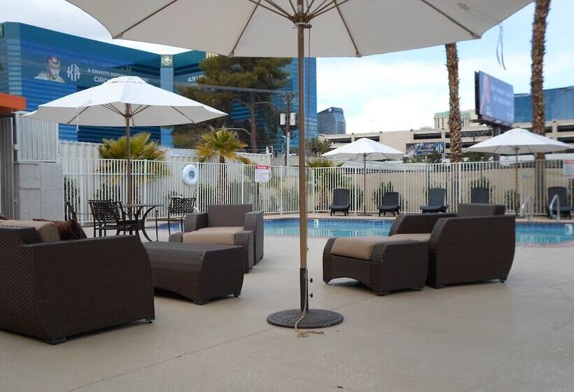 هتل Howard Johnson By Wyndham Las Vegas Near The Strip