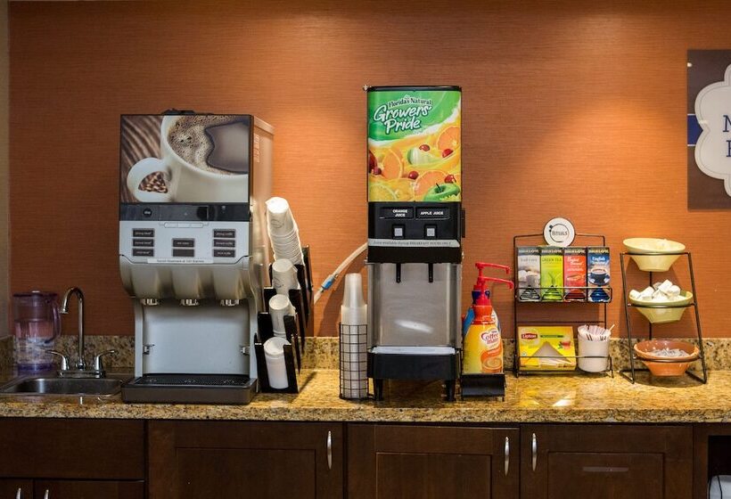 酒店 Mainstay Suites Coralville  Iowa City