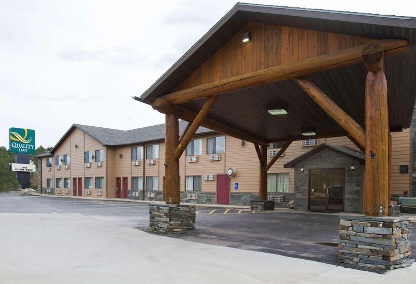 هتل Everspring Inn & Suites