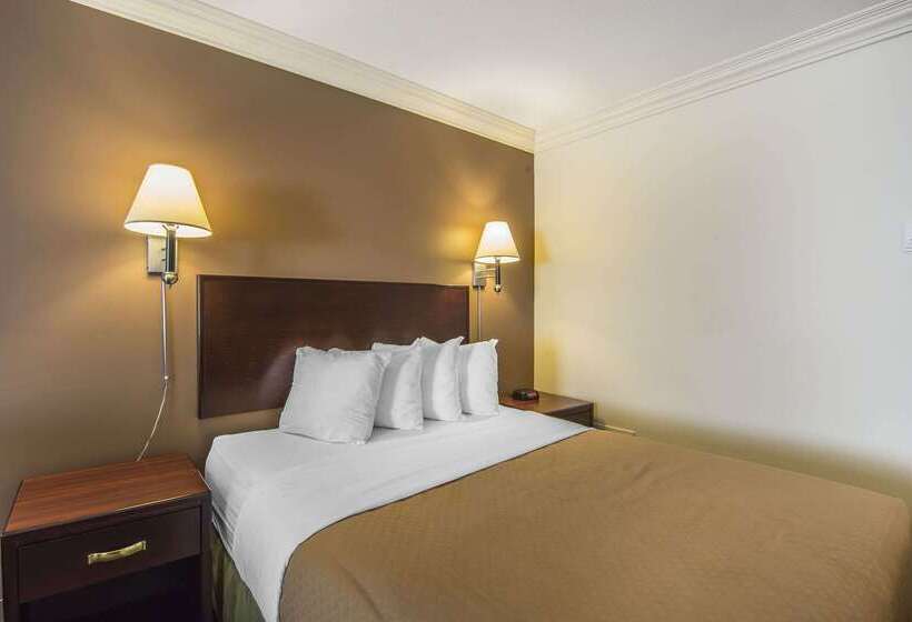 בית מלון כפרי Quality Inn & Suites