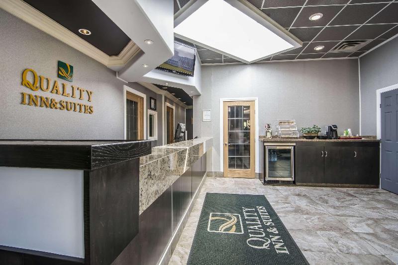 בית מלון כפרי Quality Inn & Suites