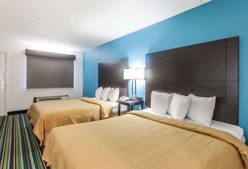 בית מלון כפרי Quality Inn & Suites