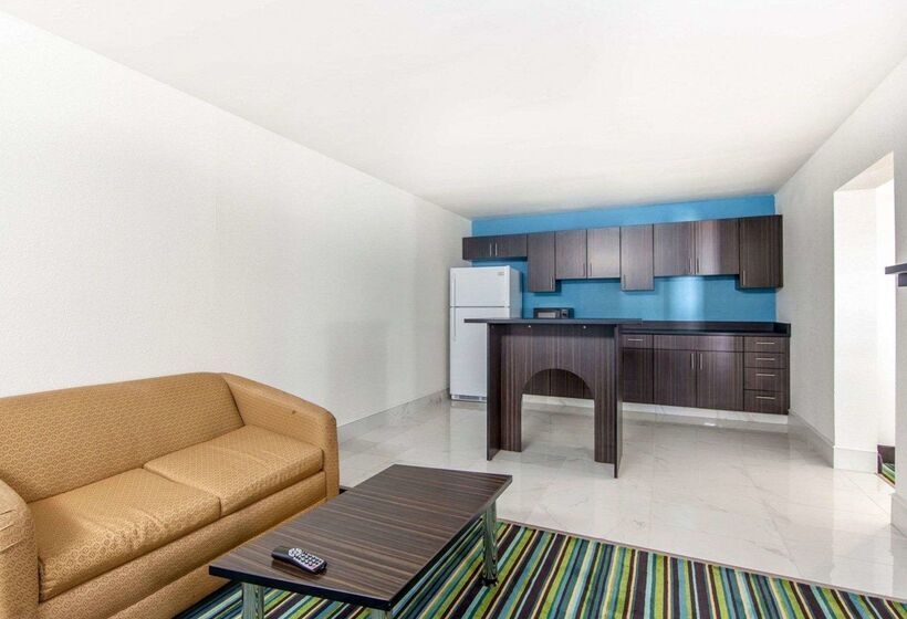 בית מלון כפרי Quality Inn & Suites