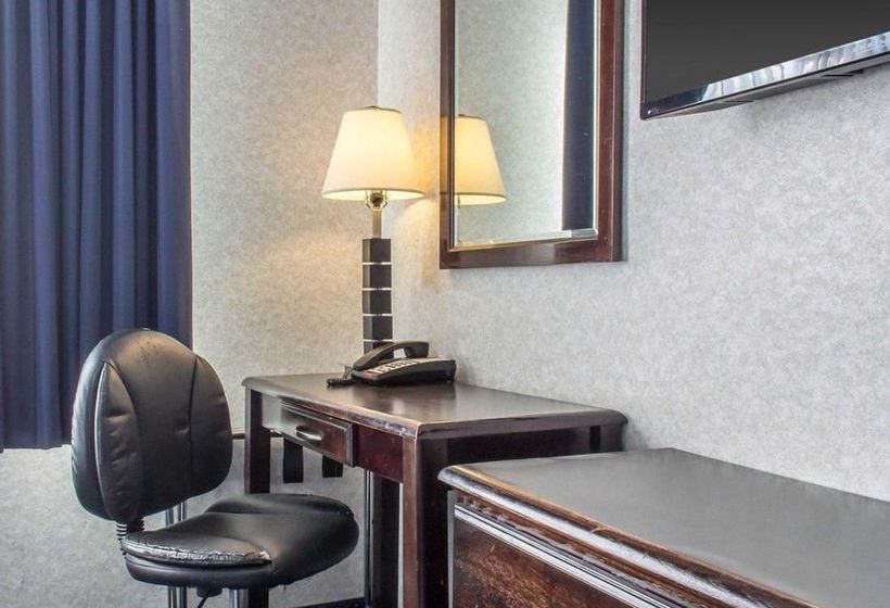 فندق Paramount Inn