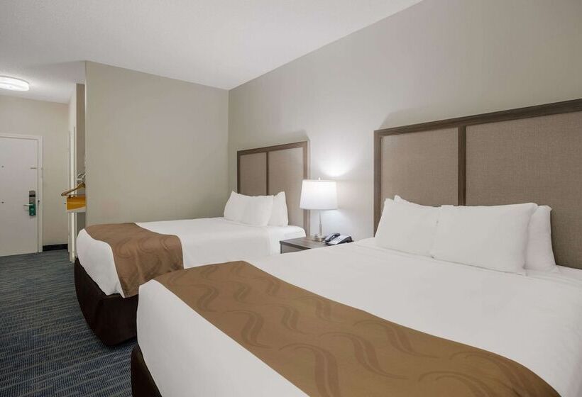 فندق Quality Inn