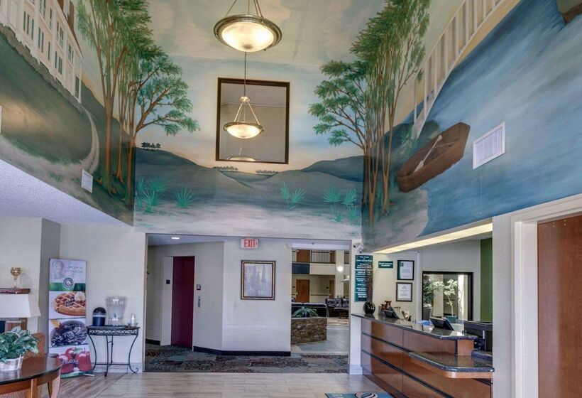 בית מלון כפרי Quality Suites Baton Rouge East  Denham Springs