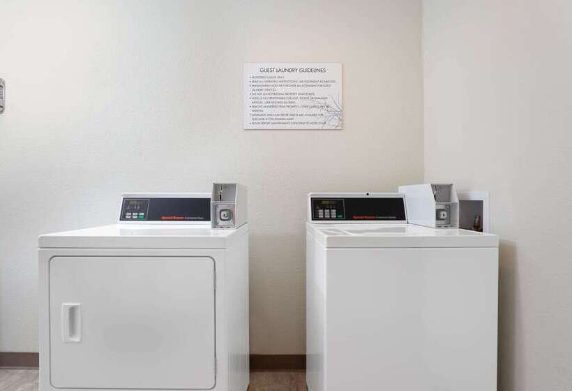 فندق Ramada By Wyndham Panama City