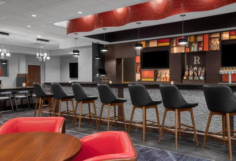 فندق Renaissance Indianapolis North